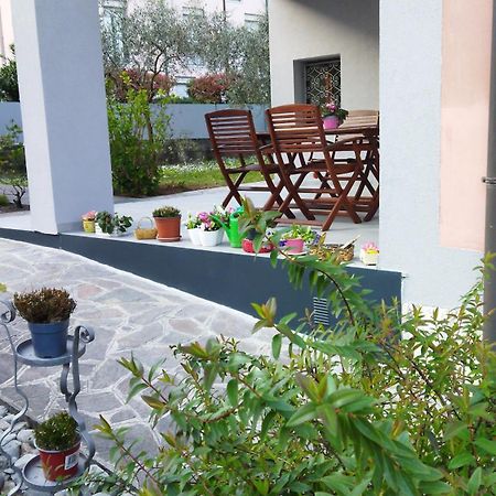 Appartement Rose Garden House Wi-Fi à Riva del Garda Extérieur photo
